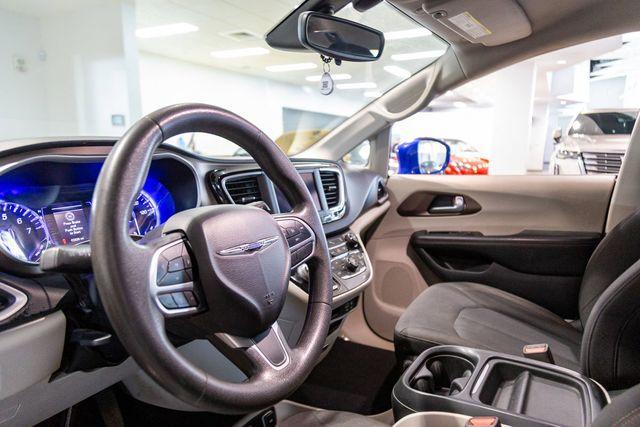 used 2018 Chrysler Pacifica car