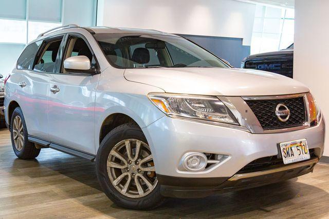 used 2016 Nissan Pathfinder car, priced at $14,995