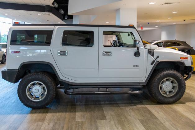 used 2004 Hummer H2 car, priced at $16,995