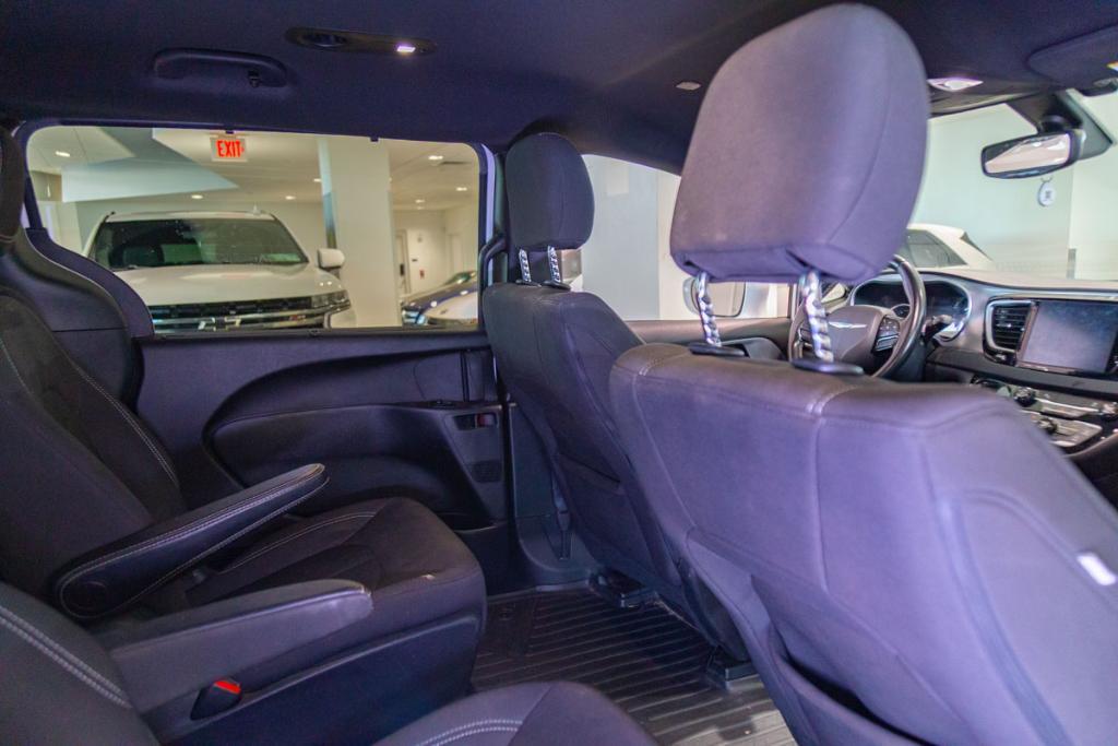 used 2019 Chrysler Pacifica Hybrid car, priced at $19,995