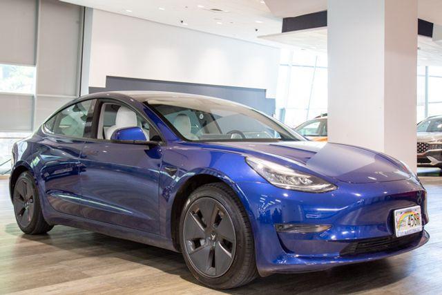 used 2021 Tesla Model 3 car, priced at $29,995