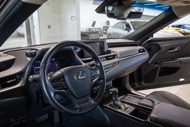 used 2021 Lexus ES 350 car, priced at $39,995