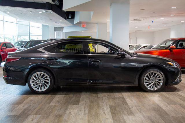 used 2021 Lexus ES 350 car, priced at $39,995