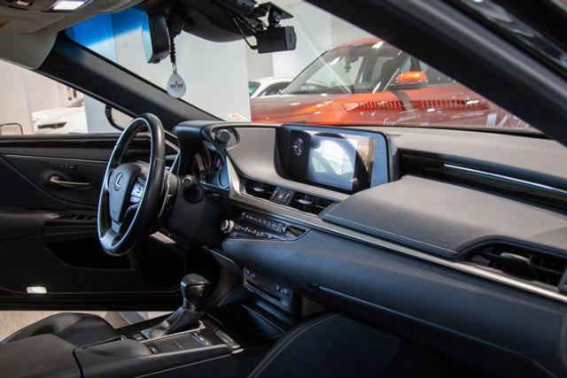 used 2021 Lexus ES 350 car, priced at $39,995