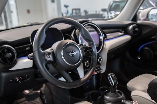used 2022 MINI Hardtop car, priced at $29,995