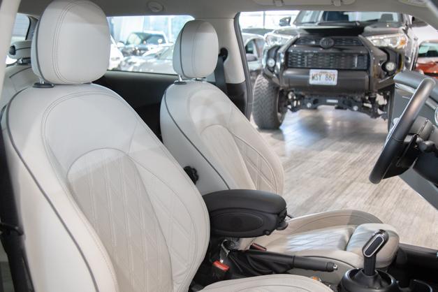 used 2022 MINI Hardtop car, priced at $29,995