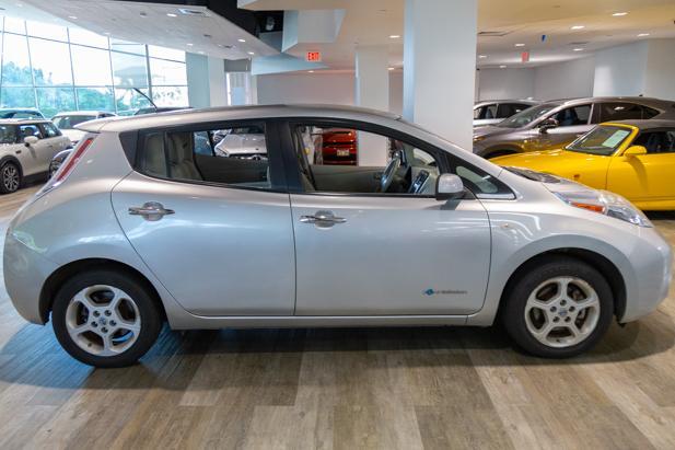 used 2012 Nissan Leaf car, priced at $5,995