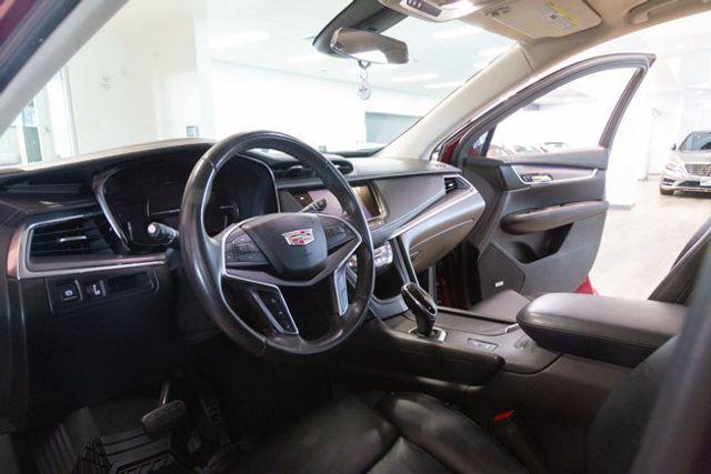 used 2017 Cadillac XT5 car, priced at $19,995