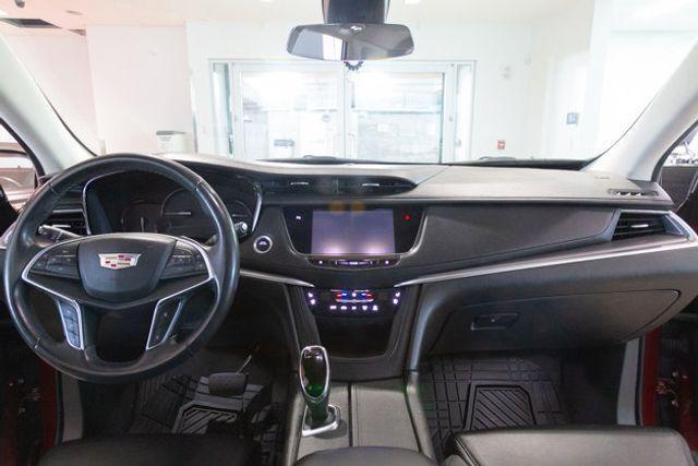 used 2017 Cadillac XT5 car, priced at $19,995
