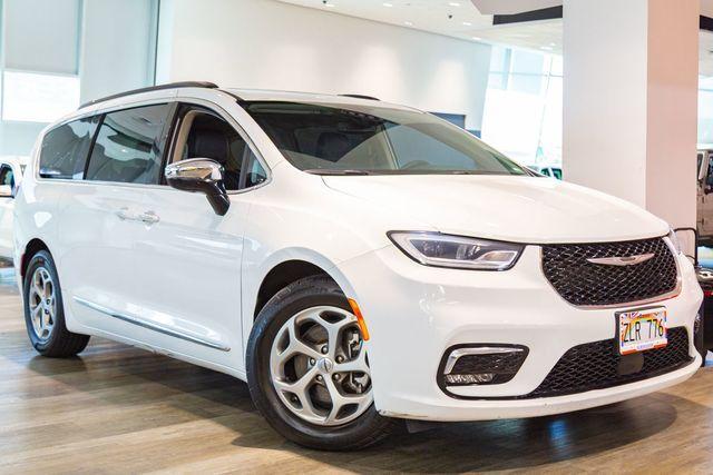 used 2023 Chrysler Pacifica car, priced at $34,995