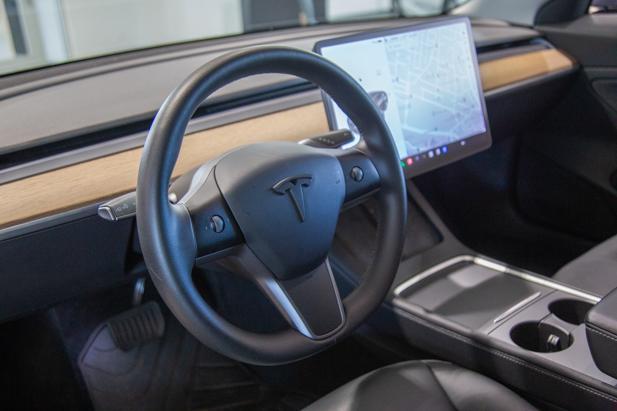 used 2021 Tesla Model 3 car, priced at $29,995