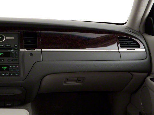 used 2010 Lincoln Town Car car, priced at $4,995