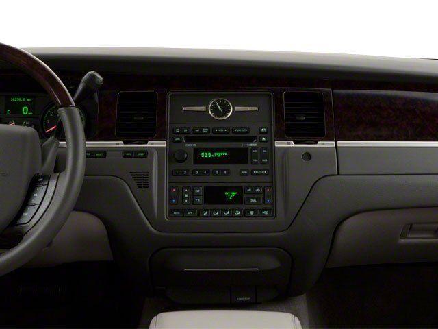 used 2010 Lincoln Town Car car, priced at $4,995