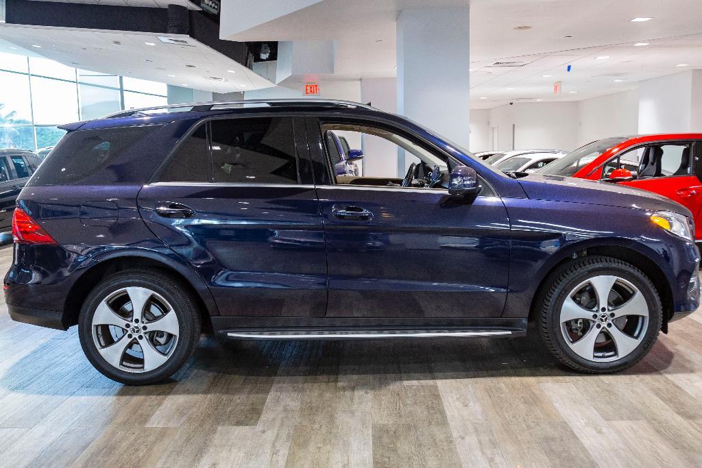 used 2019 Mercedes-Benz GLE 400 car, priced at $32,995