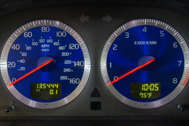 used 2004 Volvo S60 car, priced at $9,995