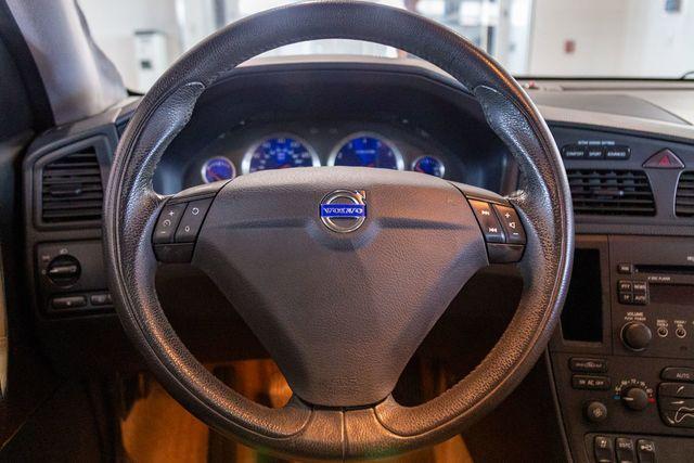 used 2004 Volvo S60 car, priced at $9,995
