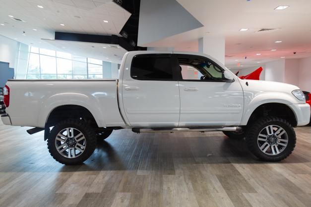 used 2004 Toyota Tundra car, priced at $19,995