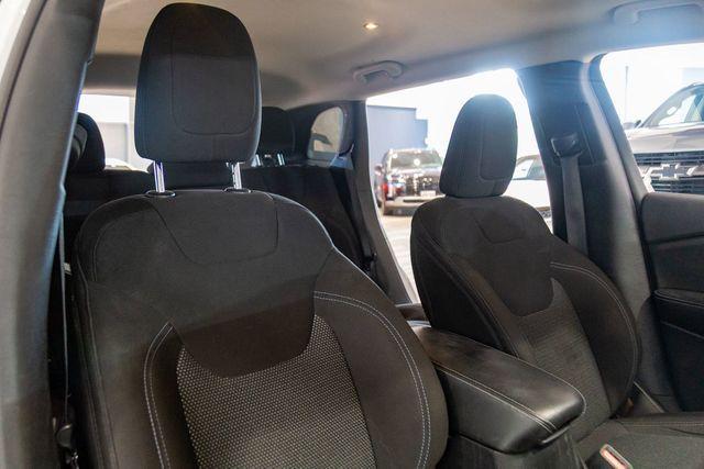 used 2019 Jeep Cherokee car, priced at $19,995