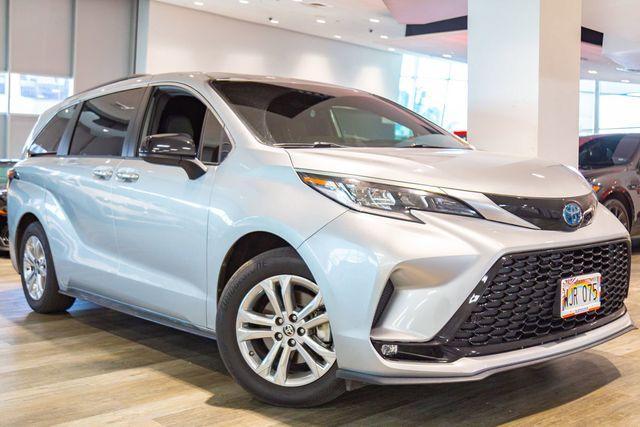 used 2022 Toyota Sienna car, priced at $59,995