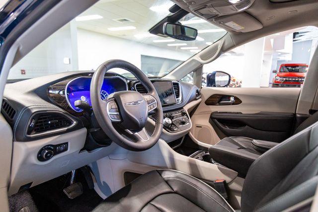 used 2022 Chrysler Pacifica Hybrid car, priced at $39,995