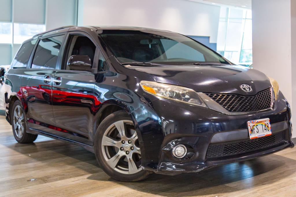 used 2017 Toyota Sienna car, priced at $27,995
