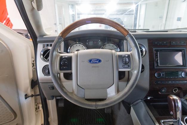 used 2007 Ford Expedition car, priced at $14,995