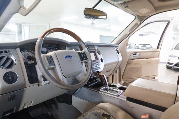 used 2007 Ford Expedition car, priced at $14,995