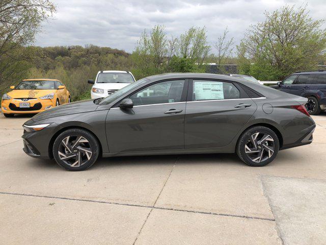 new 2025 Hyundai Elantra car, priced at $28,400