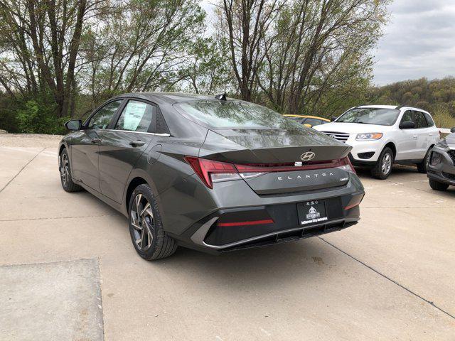 new 2025 Hyundai Elantra car, priced at $28,400