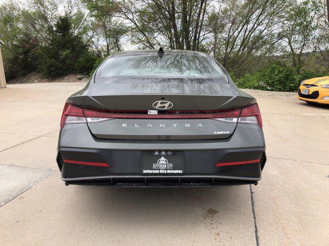 new 2025 Hyundai Elantra car, priced at $28,400