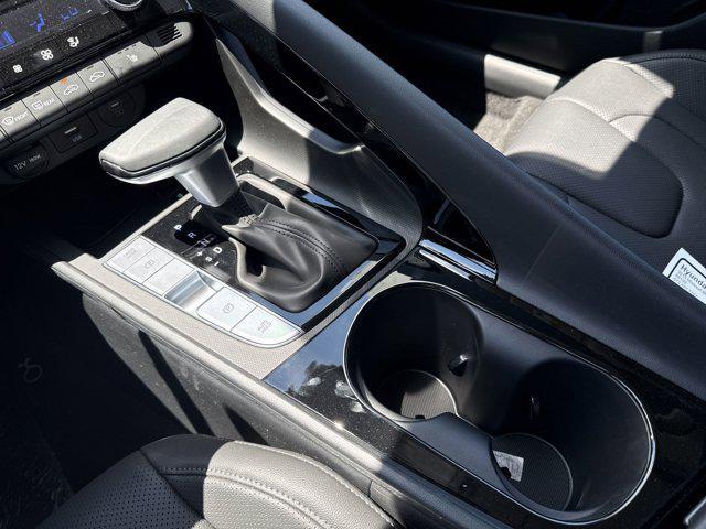 new 2025 Hyundai Elantra car, priced at $27,386