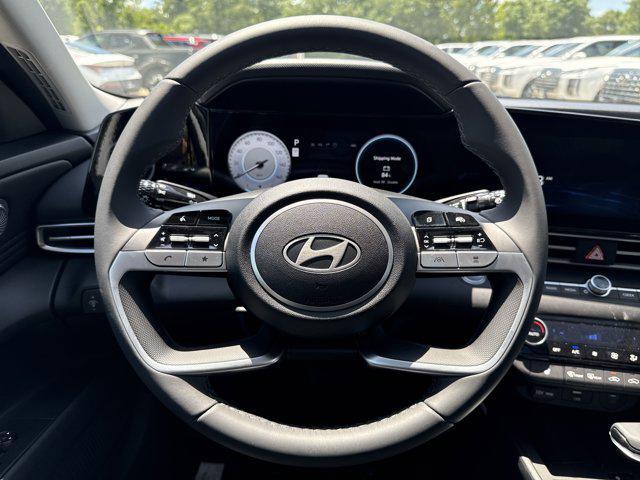 new 2025 Hyundai Elantra car, priced at $27,386
