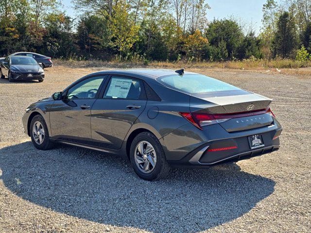 new 2024 Hyundai Elantra car, priced at $21,243