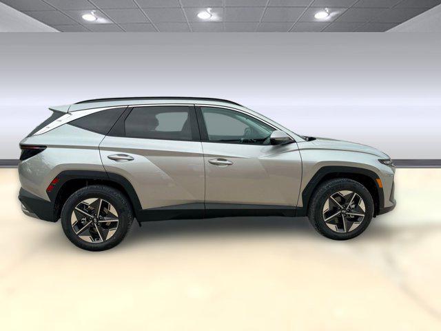 new 2025 Hyundai TUCSON Hybrid car, priced at $37,836