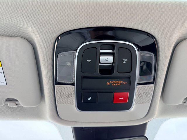 new 2025 Hyundai TUCSON Hybrid car, priced at $37,836