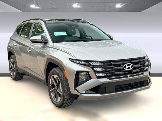 new 2025 Hyundai TUCSON Hybrid car, priced at $37,836