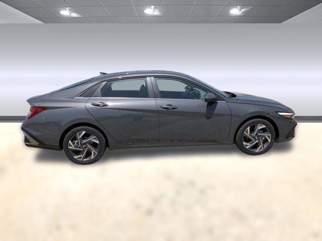 new 2025 Hyundai Elantra car, priced at $25,642