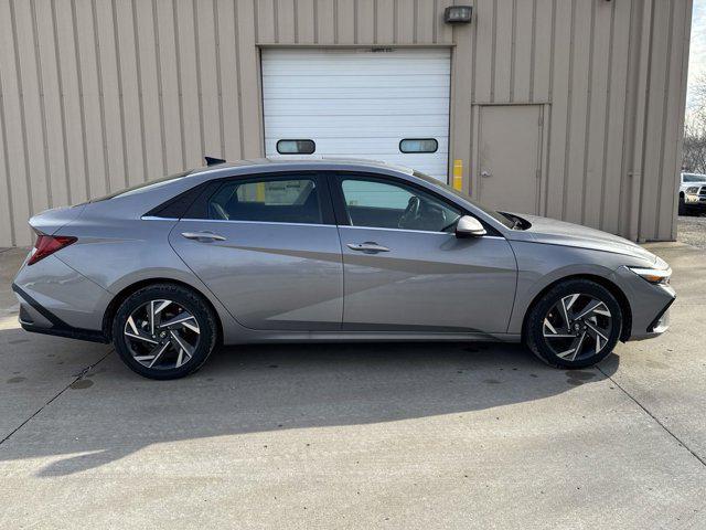 new 2025 Hyundai Elantra car, priced at $26,283