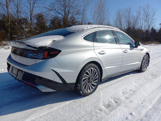 new 2025 Hyundai Sonata Hybrid car, priced at $37,944