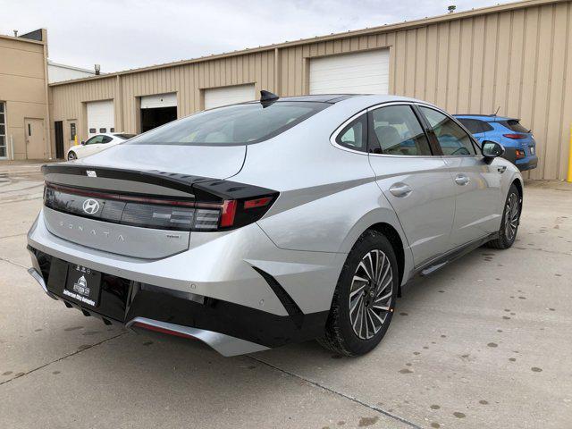 new 2025 Hyundai Sonata Hybrid car, priced at $37,944