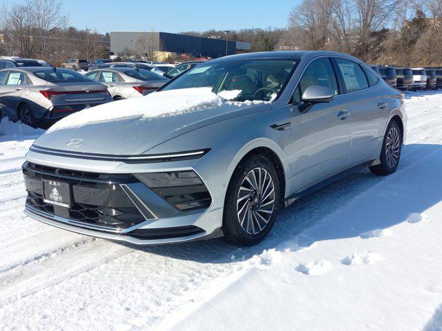 new 2025 Hyundai Sonata Hybrid car, priced at $37,944