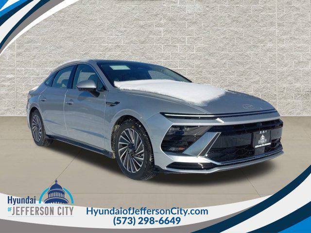 new 2025 Hyundai Sonata Hybrid car, priced at $37,944