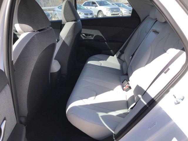 new 2025 Hyundai Elantra car, priced at $30,997