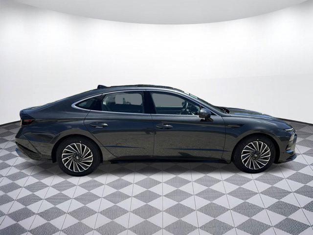 new 2025 Hyundai Sonata Hybrid car, priced at $38,281