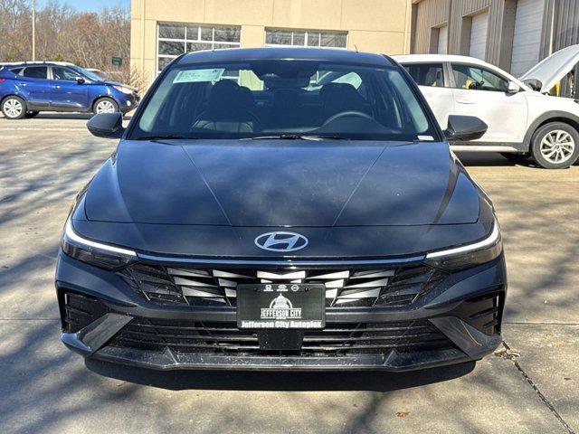 new 2025 Hyundai Elantra car, priced at $27,196