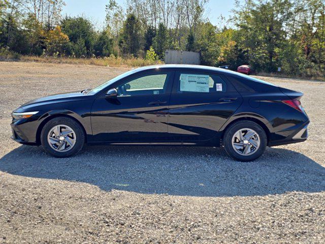 new 2024 Hyundai Elantra car, priced at $21,221