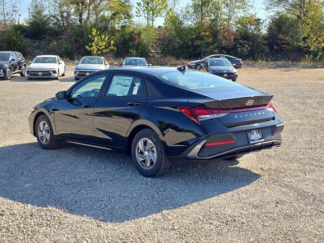 new 2024 Hyundai Elantra car, priced at $21,221