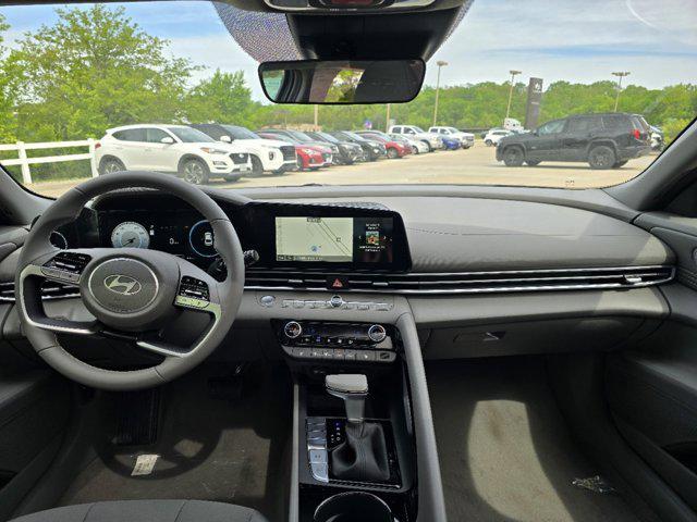 new 2024 Hyundai Elantra car, priced at $27,070