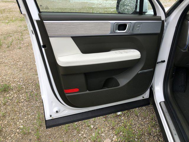 new 2025 Hyundai SANTA FE HEV car, priced at $49,012