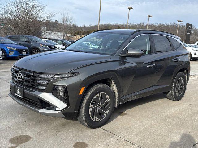 new 2025 Hyundai Tucson Hybrid car, priced at $34,241